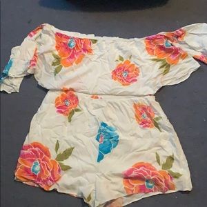 White floral romper with sleeves